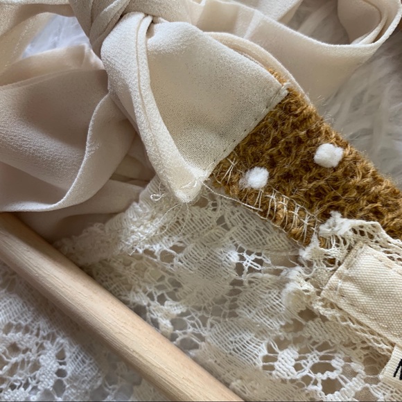 Areve Langley mustard lace skirt sweater medium - Picture 5 of 8